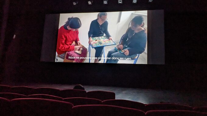 Léna, Malak, Katerine et Jade voir leur court métrage sur grand écran à Annecy. 